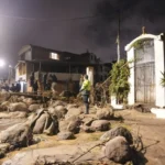 Yanahuara bajo lodo: Desborde de torrentera Chullo arrasa con la Urb. Agustín La Torre y deja 100 viviendas afectadas