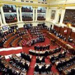 Debate en el Congreso: ¿Más presupuesto para becas? El dilema entre la formación académica y la fuga de talento